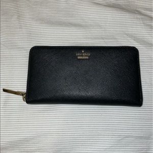 Black Kate Spade Zip Wallet